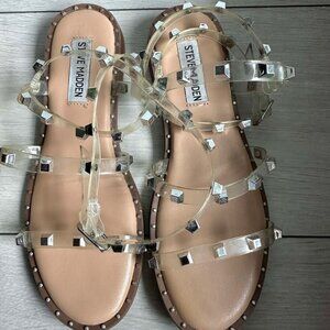 2 sandals Womens size 6